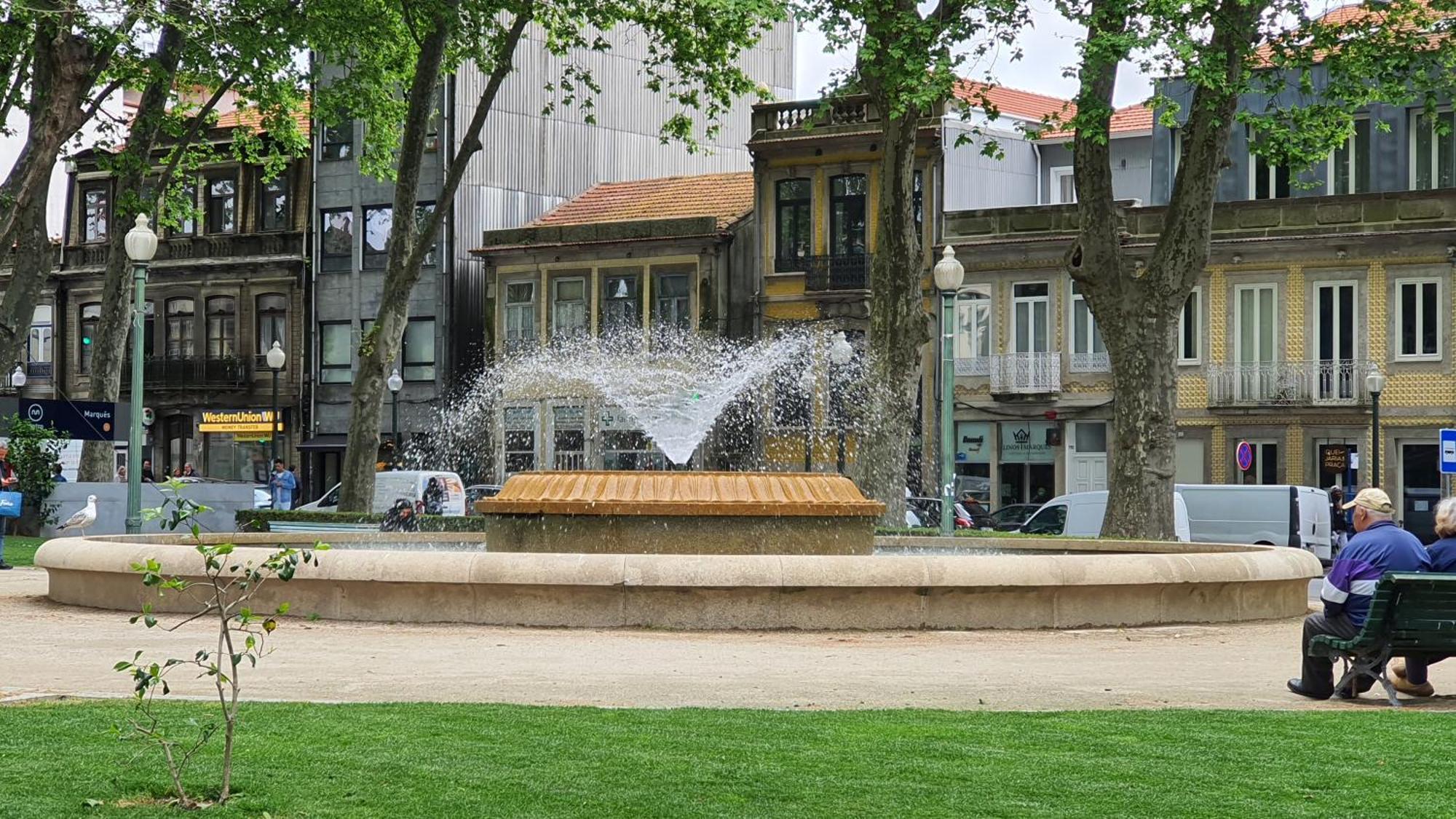 Downtown Porto With Parking Next To Subway Apartment Luaran gambar